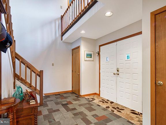 3rd image of 124 Ramunno Cir
