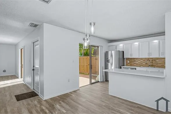 5247 Cedarbend Dr #2 — Photo 3