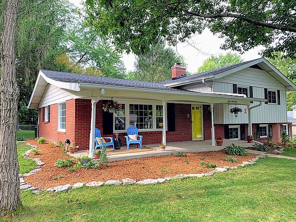 2nd image of 3915 Glenview Dr