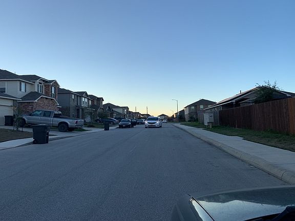 4th image of 12926 Cedarcreek Trl