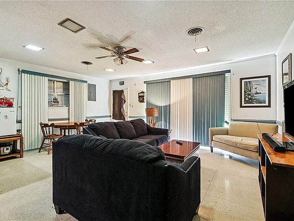 3rd image of 738 Avenue A