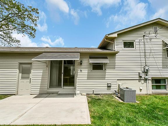 4th image of 2651 Parlin Dr