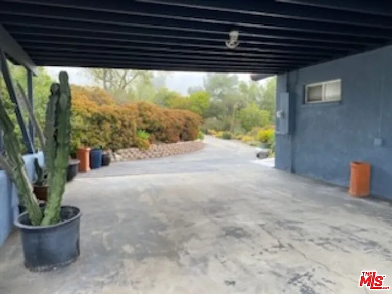 9402 Houston Rd — Photo 45