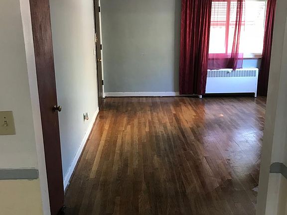 2nd image of 2930 Harrison Ave APT 3