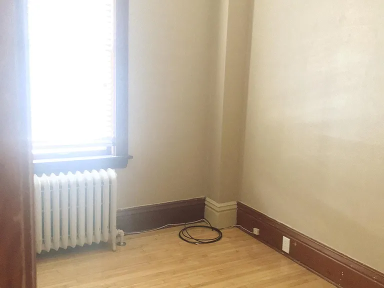 526 Reeves Dr — Photo 11