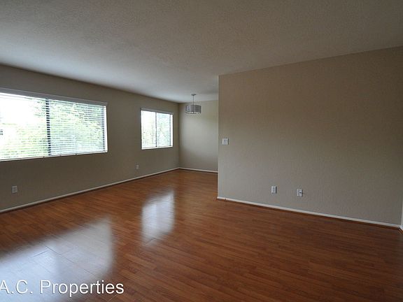 2nd image of 14033 Bessemer St APT 203