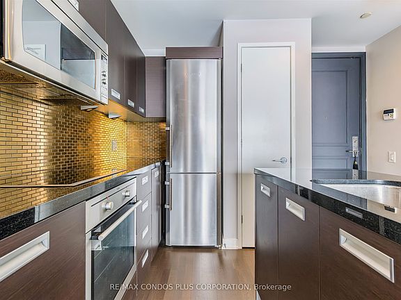 4th image of 88 Park Lawn Rd #2502