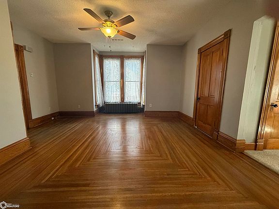 2nd image of 715 Boone St