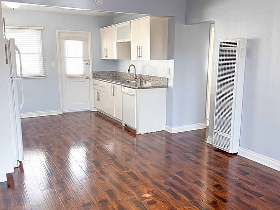 2nd image of 4329-4343.5 Alabama St #4331