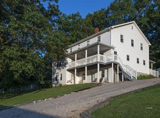 3190 Creekview Dr, Gallipolis, OH 45631