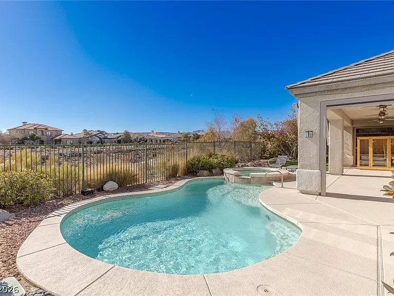 9421 Queen Charlotte Dr — Photo 87
