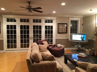 828 W Aldine Ave APT 4, Chicago, IL 60657