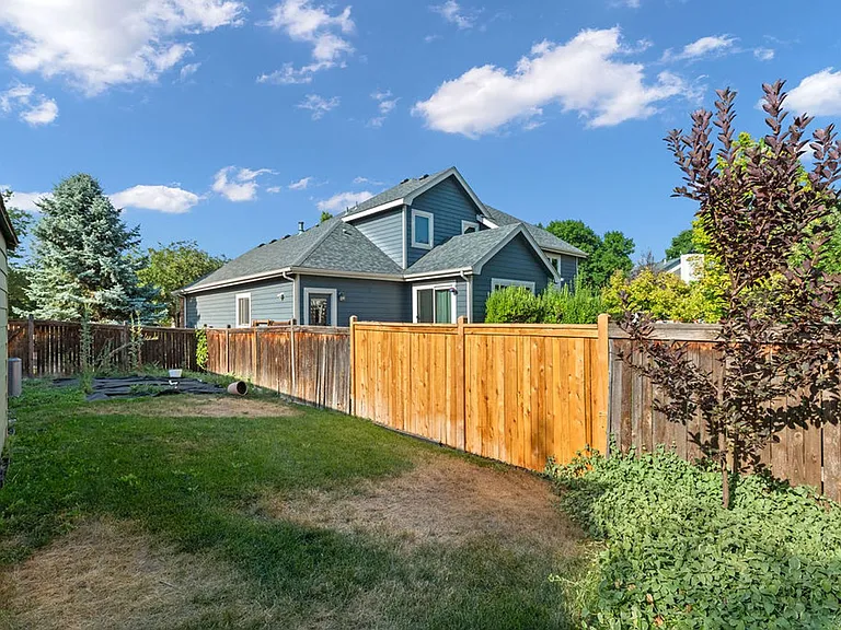 2225 Timber Creek Dr — Photo 32