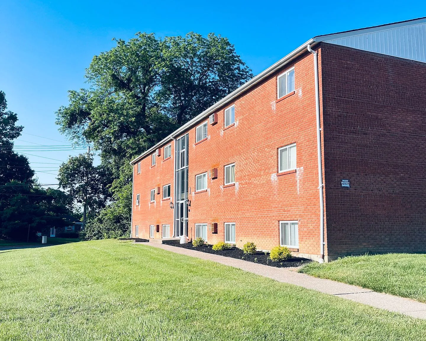 Edgecombe Apartments — Photo 4