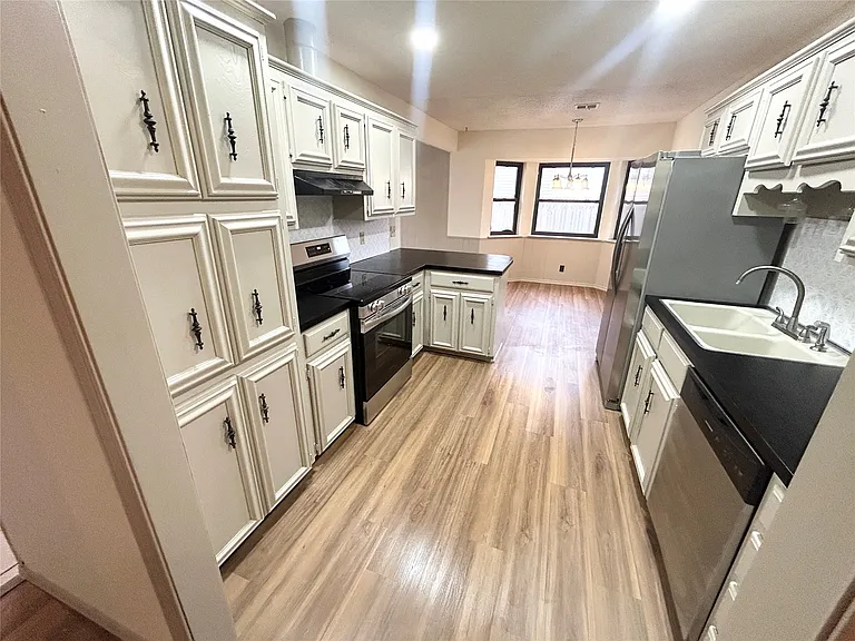 809 W Glendale St — Photo 7