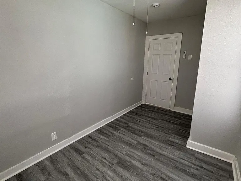 4125 Avenue M — Photo 8