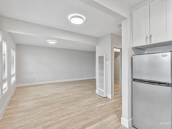 5th image of 70 Terra Vista Ave APT 1