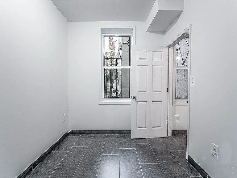 337 44th St #9 — Photo 8