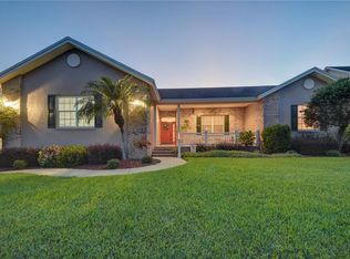 1953 Viewpoint Landings Rd, Lakeland, FL 33810