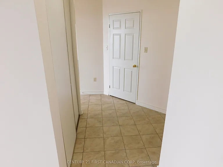 744 Wonderland Rd S #803 — Photo 6