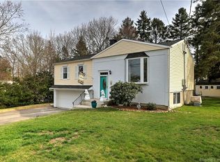 25 Wayne Rd, Milford, CT 06460