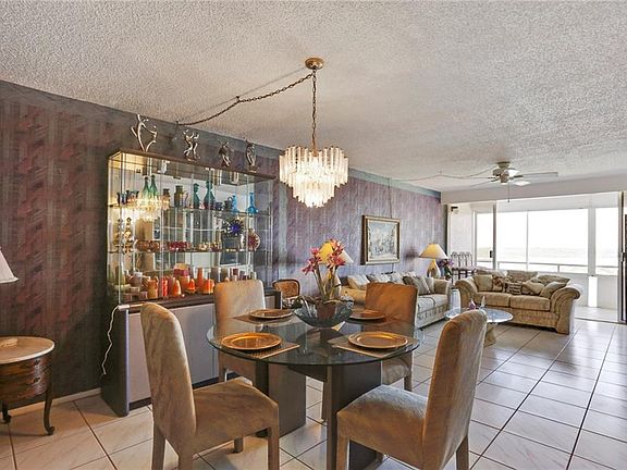 3rd image of 17920 Gulf Blvd APT 1708
