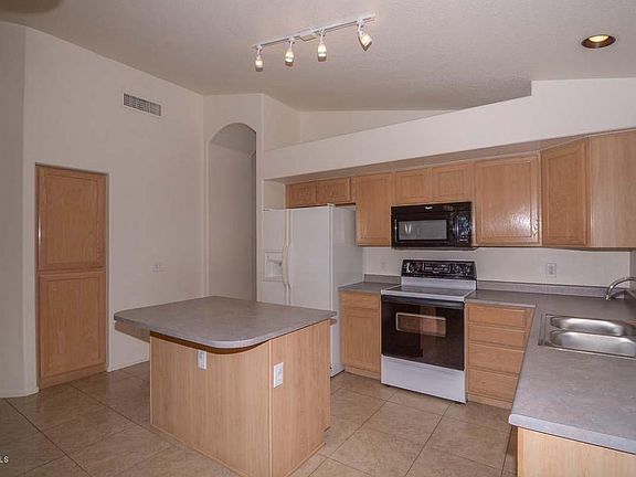 2nd image of 9625 W Tonopah Dr
