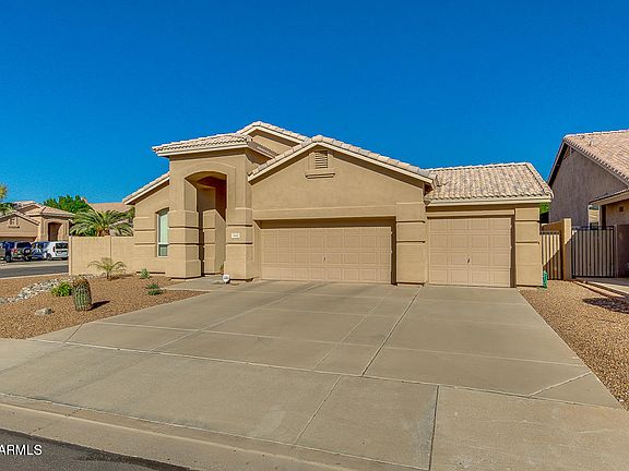 2nd image of 3632 E San Remo Ave