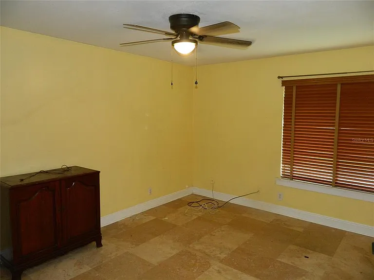 266 Orienta Point St — Photo 14