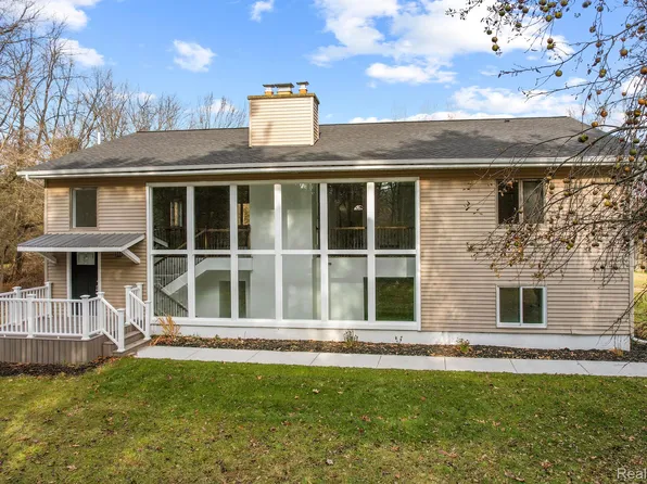 18300 Bush Rd, Chelsea, MI 48118
