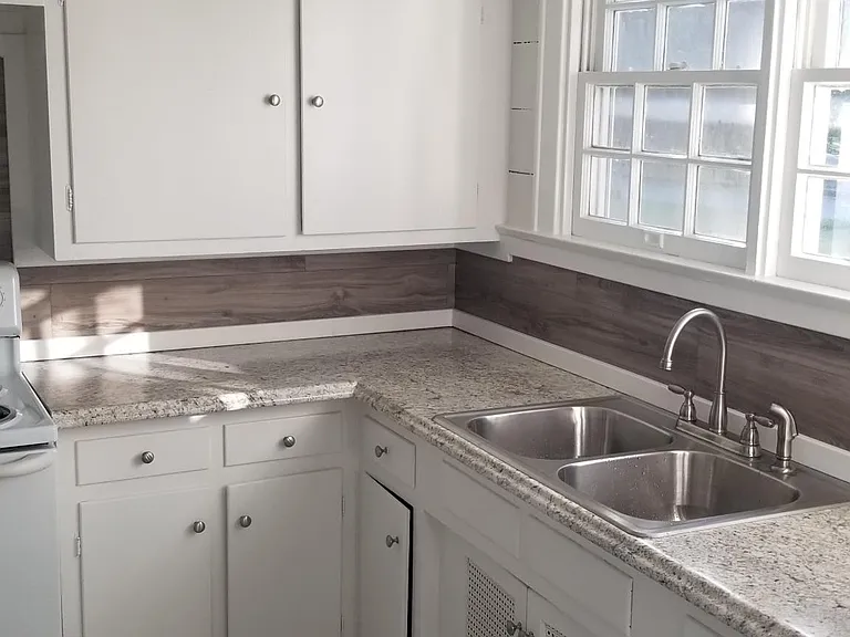 1403 Burns Blvd — Photo 14