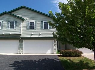 718 Carlisle Dr, Woodstock, IL 60098