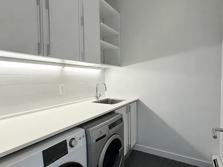 134 Montague St #1 — Photo 12