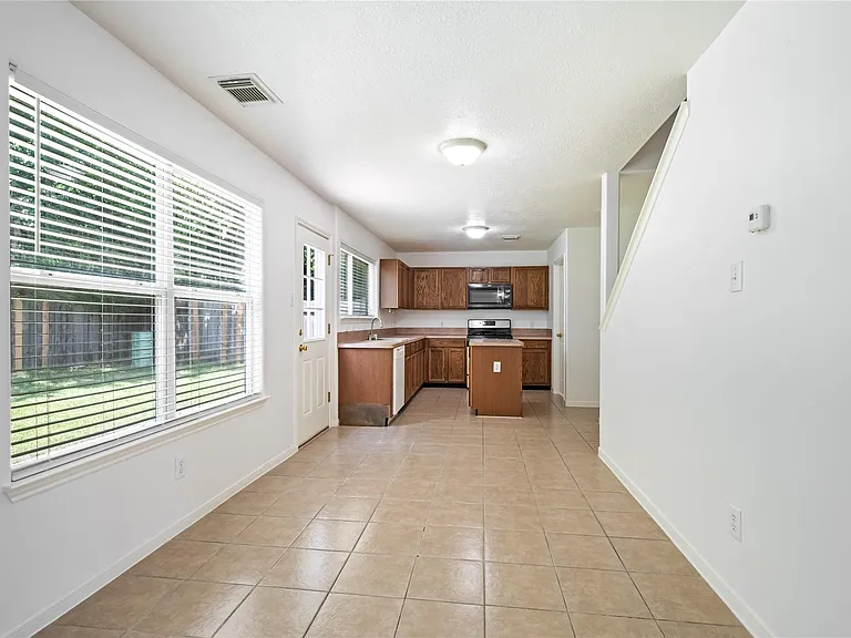 5019 Woodland Meadows Ln — Photo 11