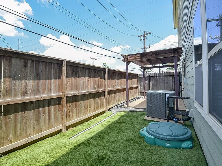 3307 Home Point Dr — Photo 29