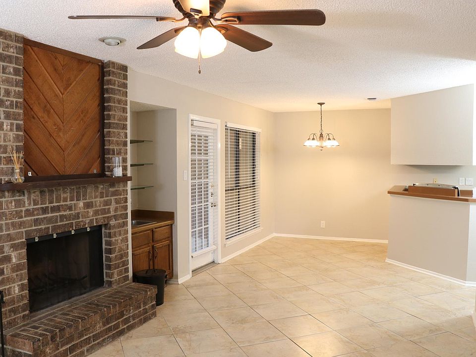 1st image of 2542 Babcock Rd APT G104