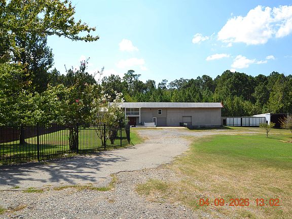 2nd image of 1524 Morning Glory Ln