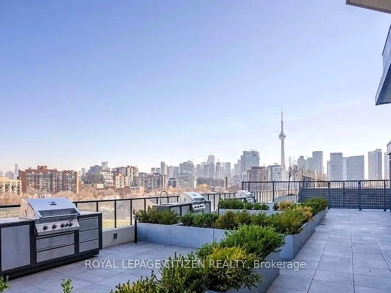 30 Ordnance St #2402 — Photo 44