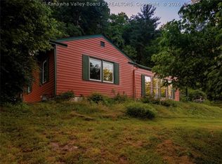 247 Upper Falcon Dr, Charleston, WV 25312