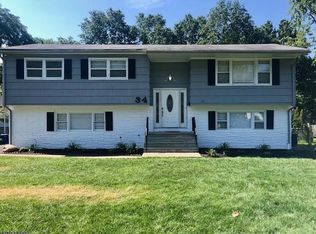 34 Friar Way, Wayne, NJ 07470