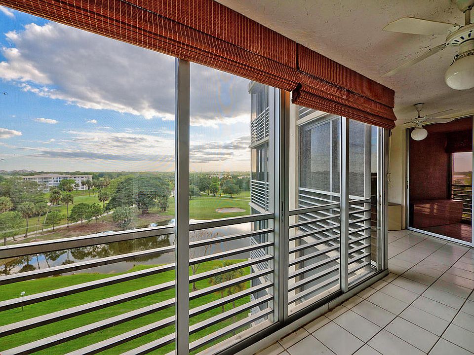 1st image of 3507 Oaks Way APT 708