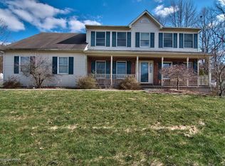 1006 Primrose Ave, Stroudsburg, PA 18360