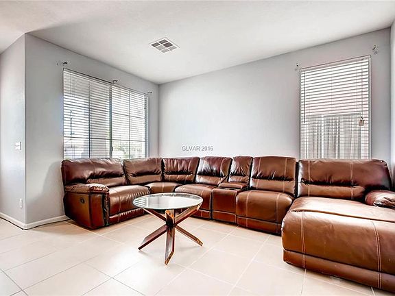 5th image of 6064 Notre Dame Ave