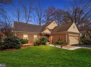 9100 Paloma Ln, Springfield, VA 22153