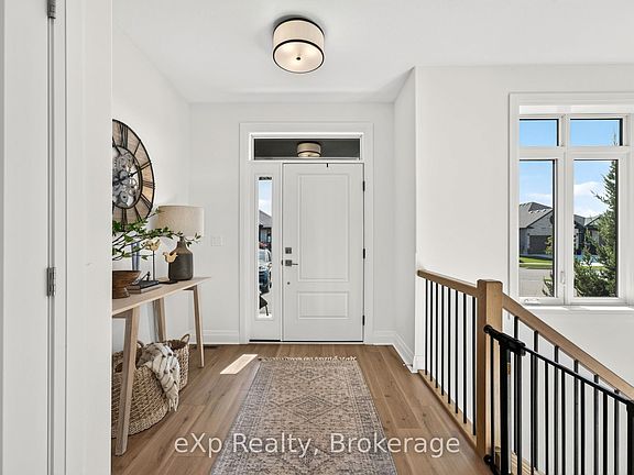 3rd image of 160 Orr St
