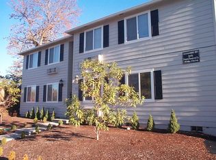 424 Manzanita St APT A, Central Point, OR 97502