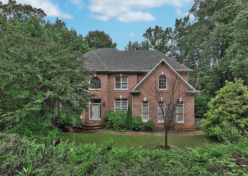 1st image of 2714 Briarlake Woods Way NE