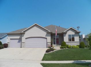 4517 Cornwall Dr NW, Rochester, MN 55901