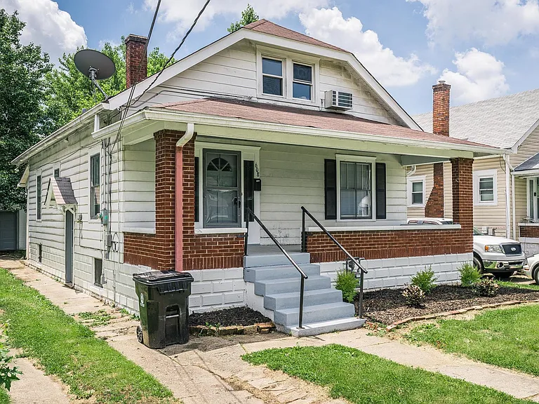 608 Colorado Ave — Photo 1