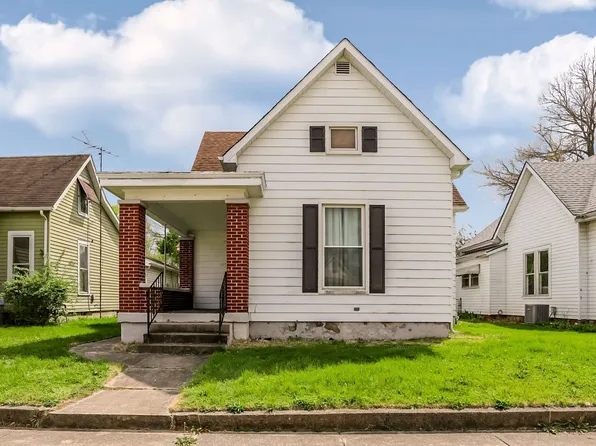 107 1st St, Shelbyville, IN 46176